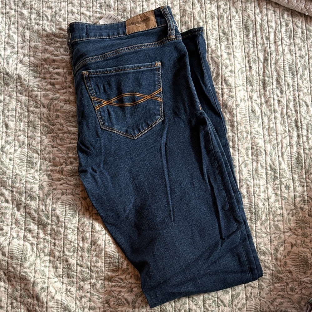 Abercrombie & Fitch Dark Blue Skinny Jeans
